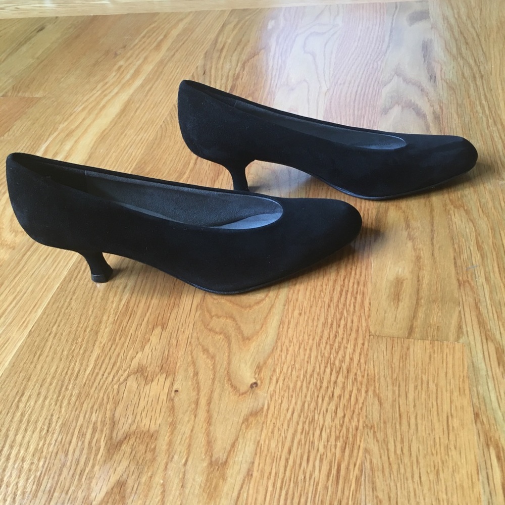 Stuart Weitzman Black Suede Kitten Heel Pumps